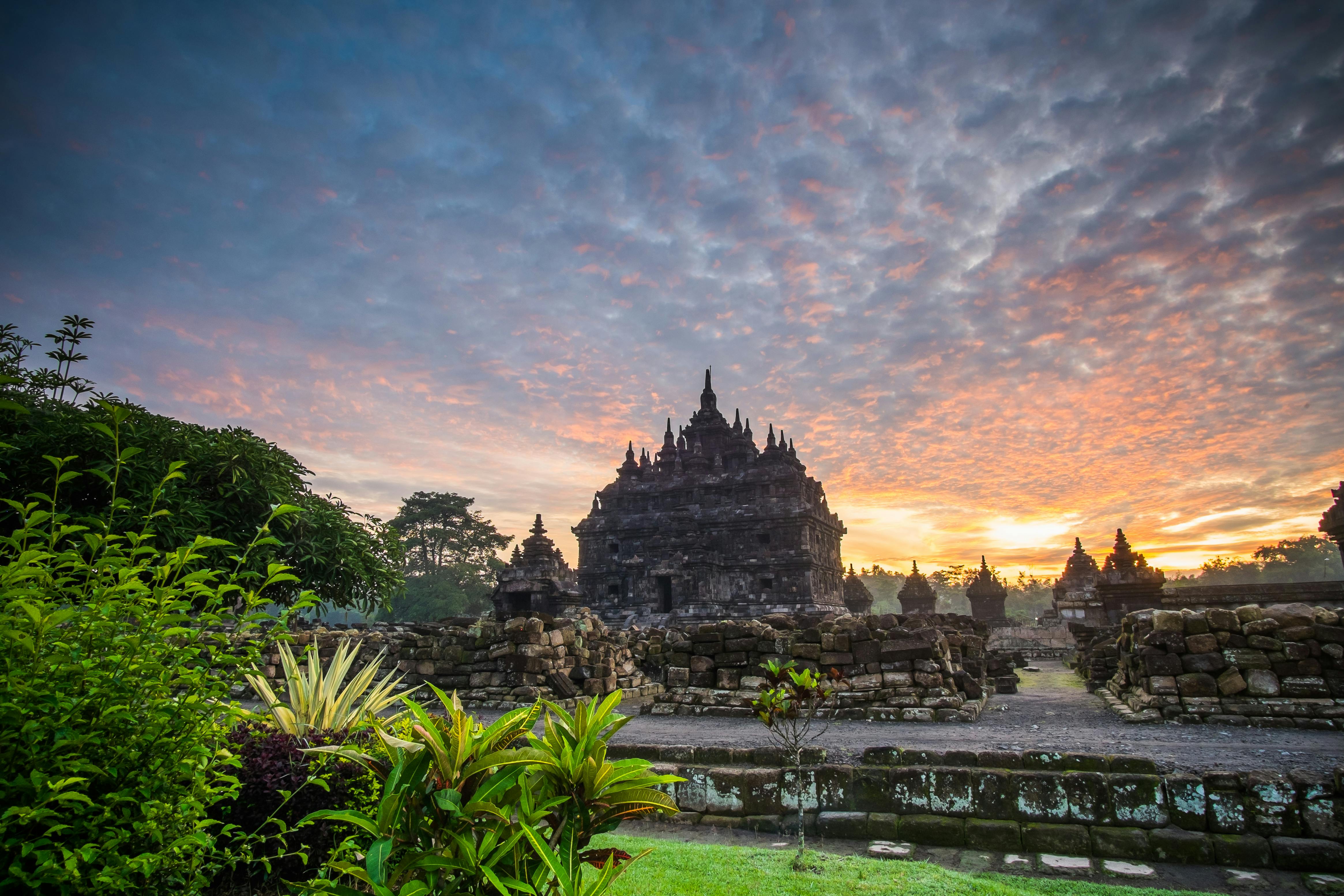 12-day West & Central Java tour
